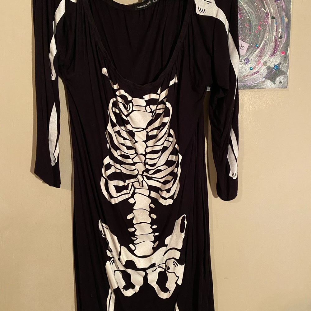 HOST PICK! Boohoo Plus Black and White Skeleton Long Sleeve Dress EUC size‎ 22